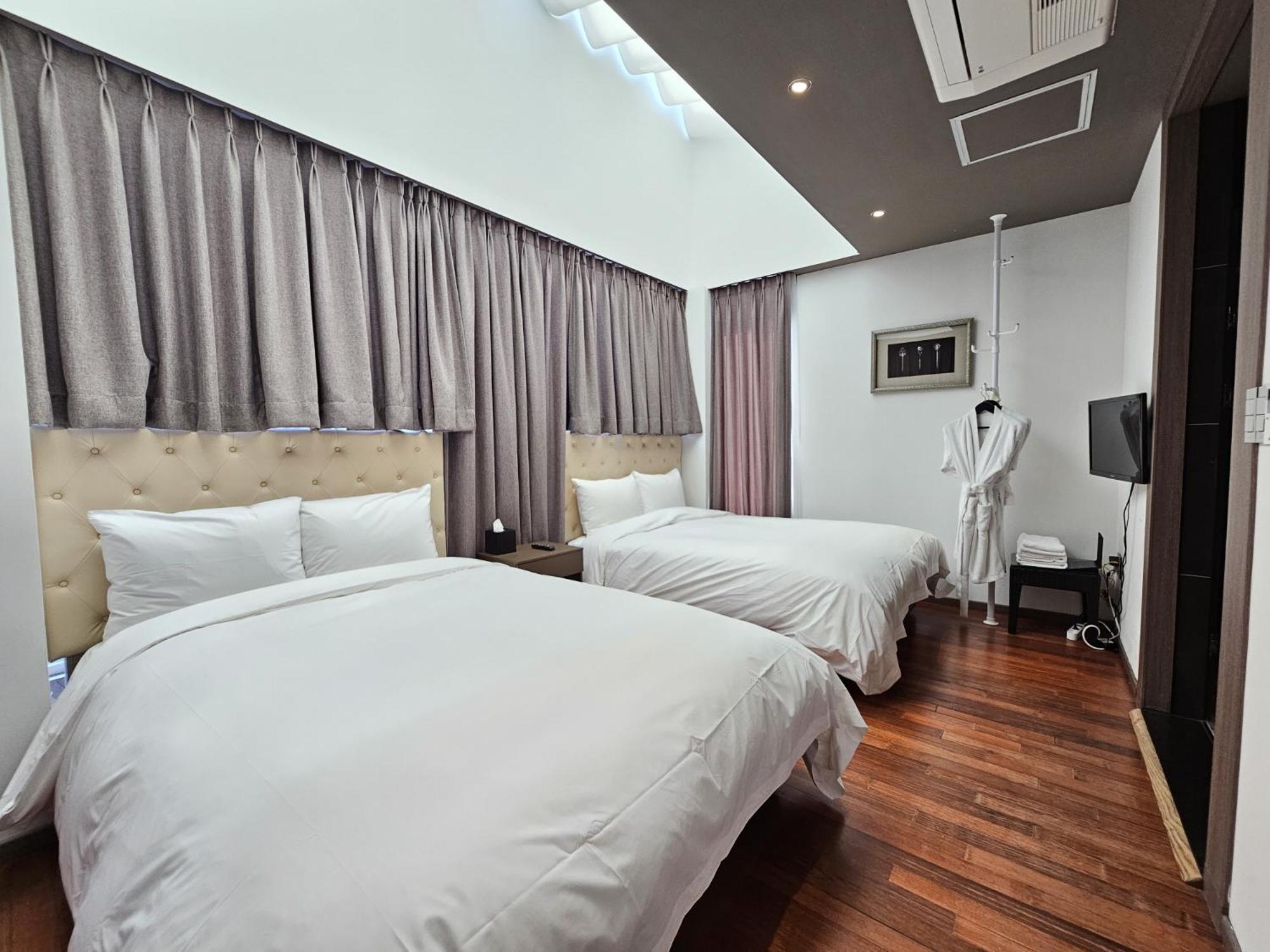 Jeju Hotel Scarboro Seogwipo Extérieur photo