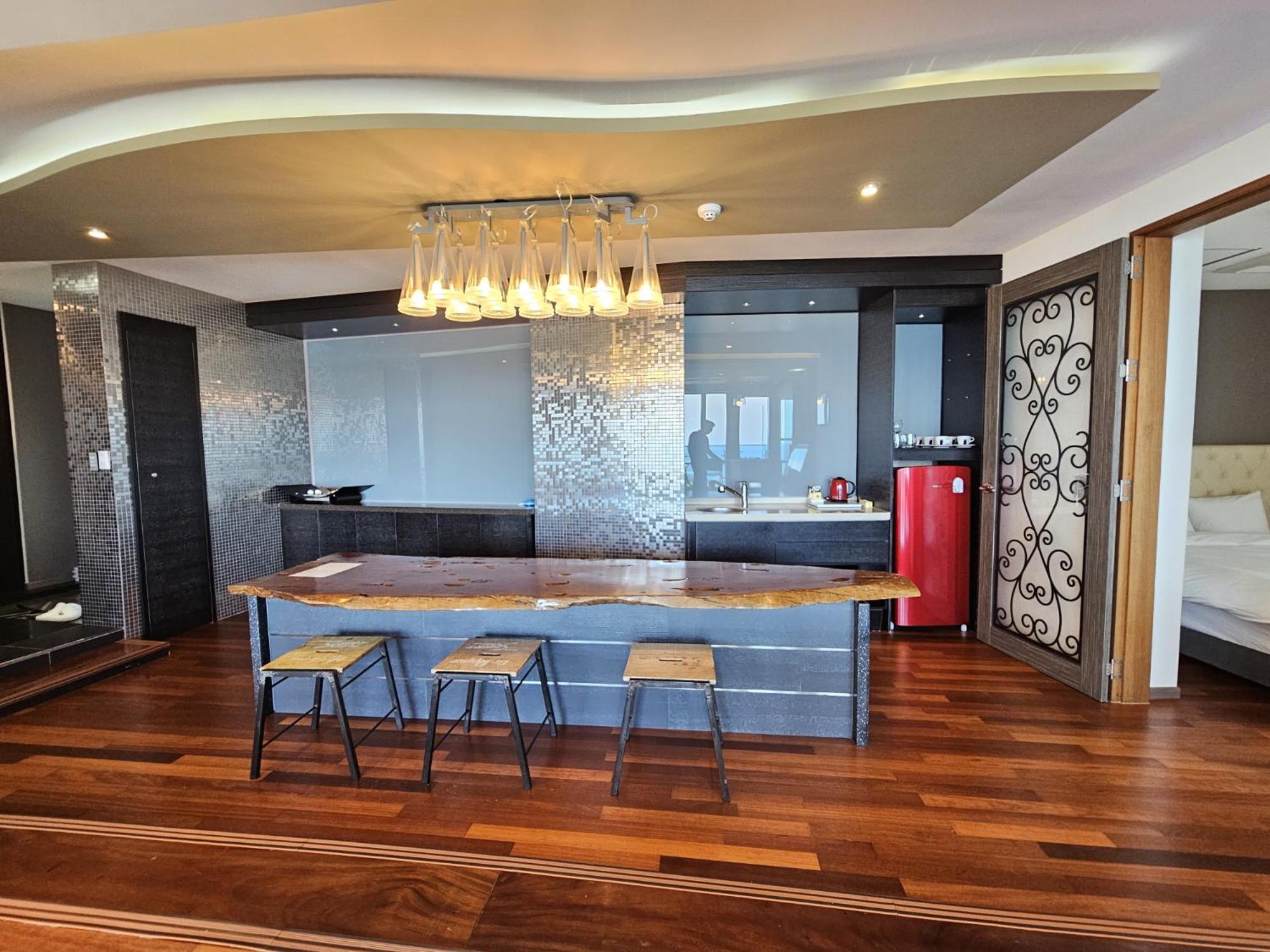 Jeju Hotel Scarboro Seogwipo Extérieur photo