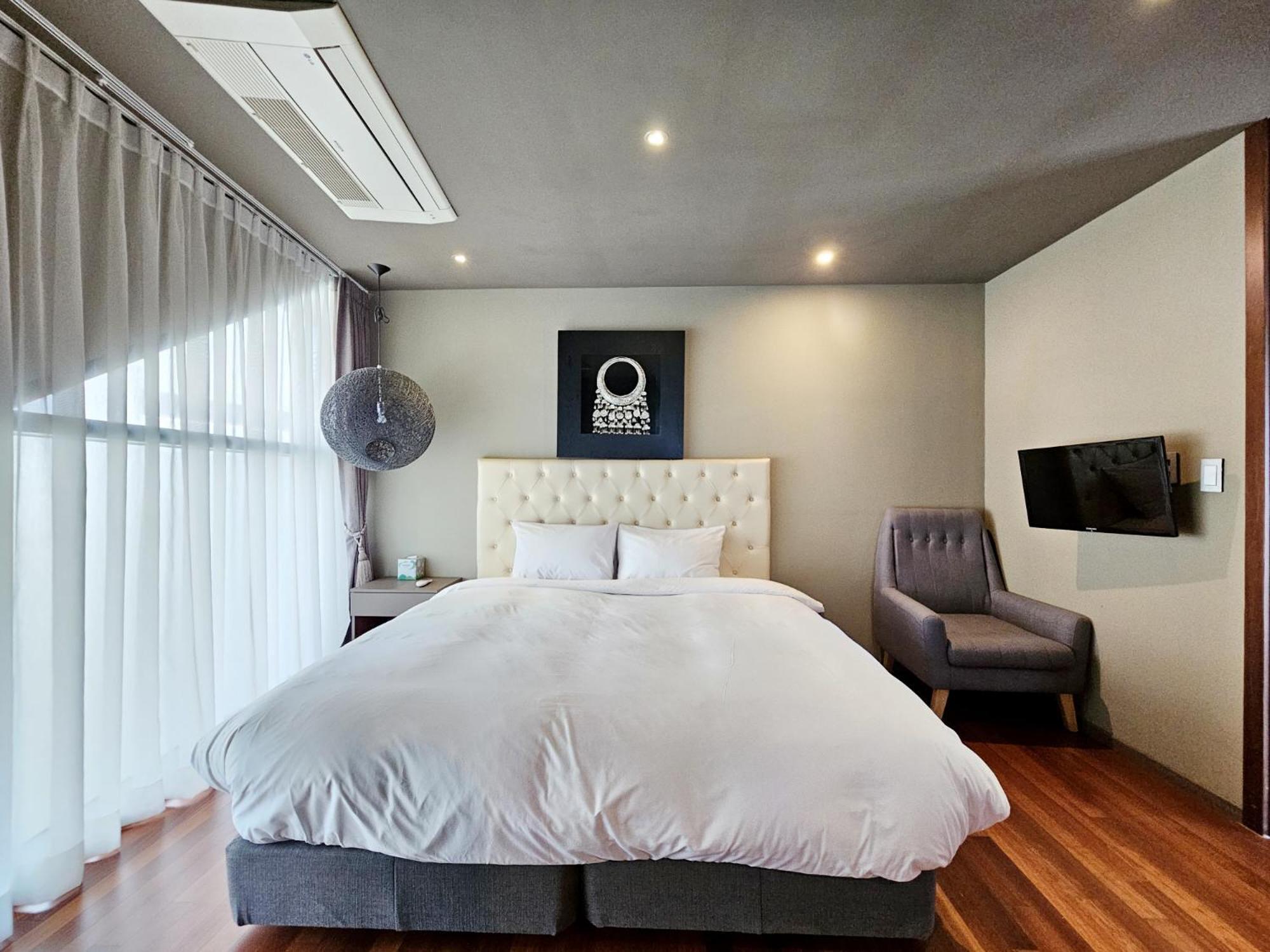Jeju Hotel Scarboro Seogwipo Extérieur photo
